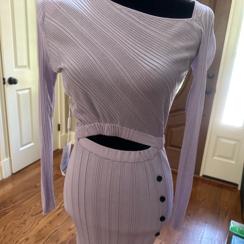 Dress - Picture 4 of 4